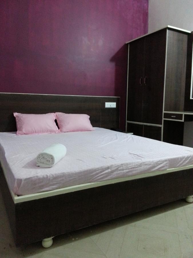 Hotel Sanchita Palace Forbesganj Екстер'єр фото